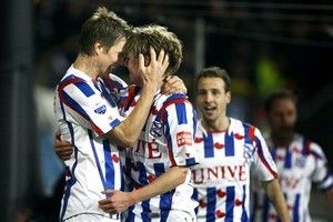 فرحة لاعبوا هيرينفين بإستمرار المُنافسة على الإيريديفيسي