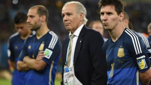 sabella-messi-zabaleta-foto-afp_claima20150803_0178_28 (1)