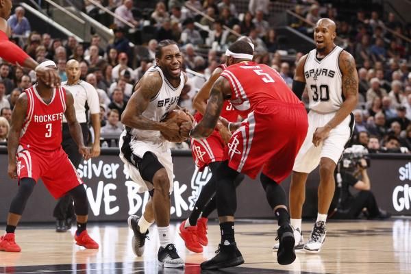 2016-01-28t021738z_2031023164_nocid_rtrmadp_3_nba-houston-rockets-at-san-antonio-spurs_reuters