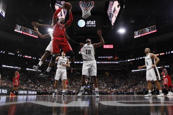 2016-01-28t033421z_205989295_nocid_rtrmadp_3_nba-houston-rockets-at-san-antonio-spurs_reuters