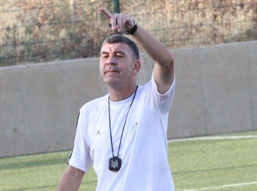 عماد خانكان 