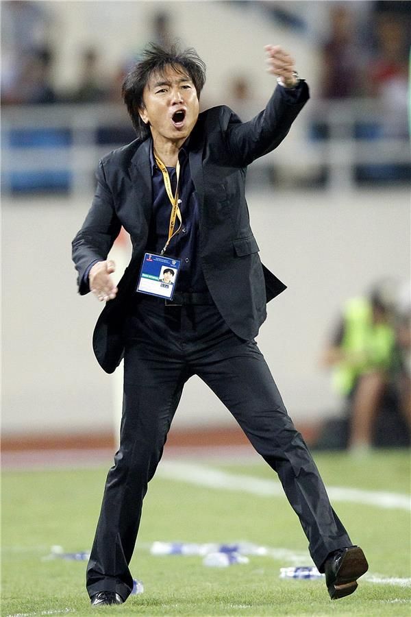 مدرب منتخب فيتنام الأولمبي الياباني توشيا ميورا