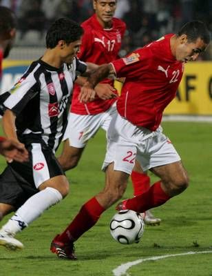 محمد أبو تريكة أفضل لاعب داخل القارة السمراء