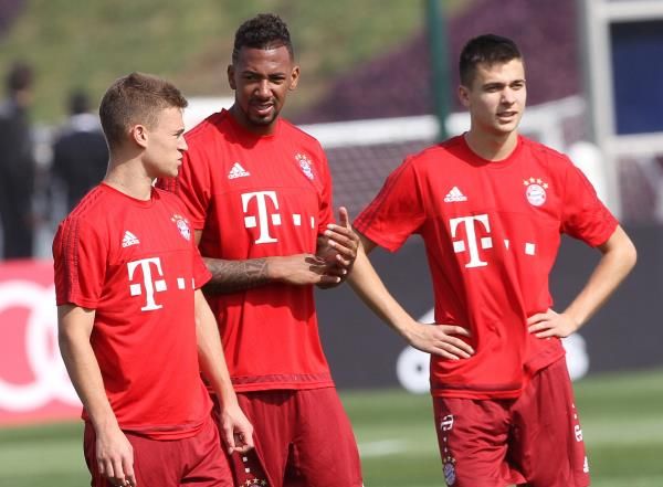 2016-01-07t120248z_1036940229_d1besfuftwab_rtrmadp_3_soccer-germany-bayern-qatar_reuters