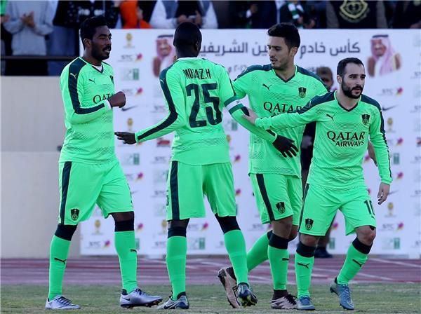 لاعبو الأهلي السعودي