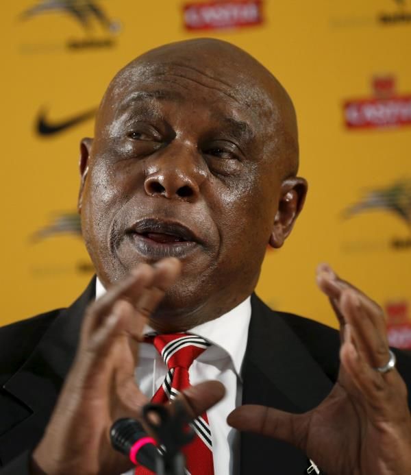 2015-10-27t113556z_1116245955_gf20000034780_rtrmadp_3_soccer-fifa-sexwale_reuters