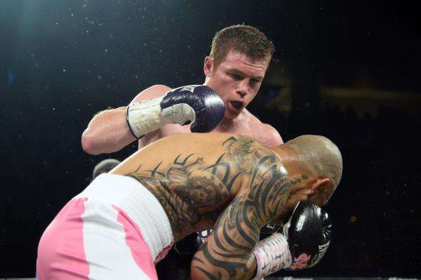 2015-11-22t063406z_1051835642_nocid_rtrmadp_3_boxing-cotto-vs-canelo_reuters