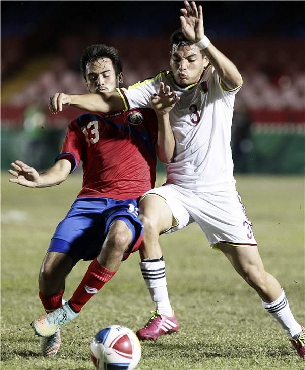 صورة من أرشيف مباريات الفريقين