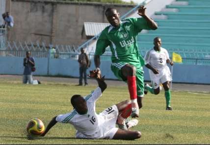 لقطة من مباراة الذهاب 