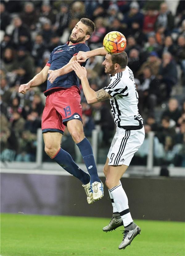 من لقاء يوفنتوس و جنوى