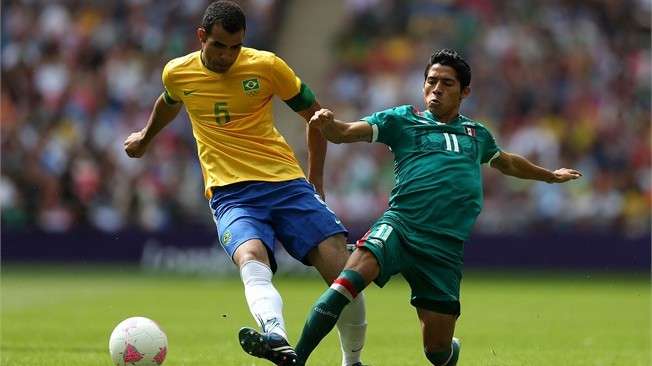 خافيير أكوينو