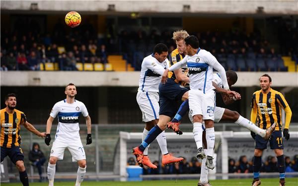 من مباراة هيلاس فيرونا و انتر ميلان