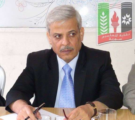 أحمد الهويس الرئيس الفخري لنادي المعلمين