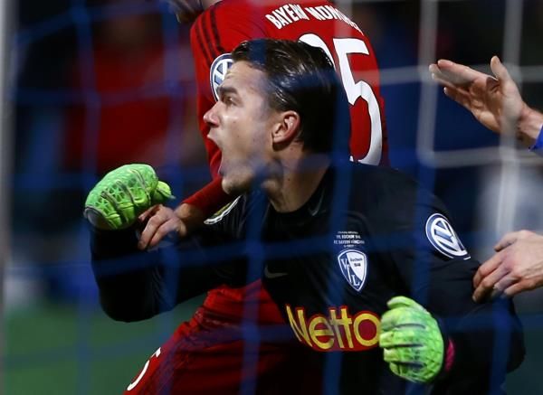 2016-02-10t202233z_546245097_lr2ec2a1klbmc_rtrmadp_3_soccer-germany-cup_reuters