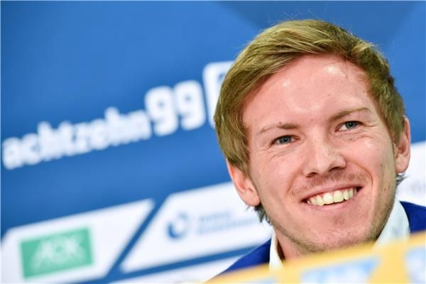 جوليان ناجلسمان في المؤتمر الصحفي اليوم 