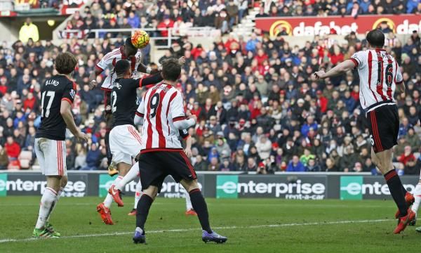 2016-02-13t142732z_98375252_mt1aci14275848_rtrmadp_3_soccer-england-sun-mun_reuters