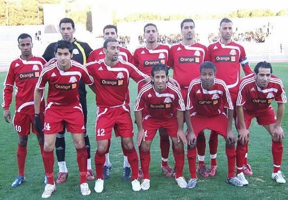 فريق شباب الاردن قبل اللقاء وبعدسة كووورة