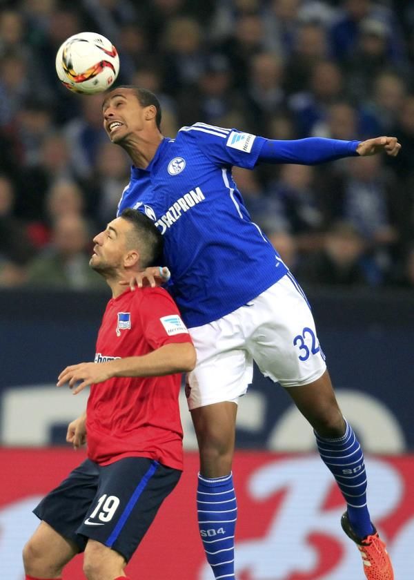 2015-10-17t134859z_2145587617_lr2ebah12dc5r_rtrmadp_3_soccer-germany_reuters