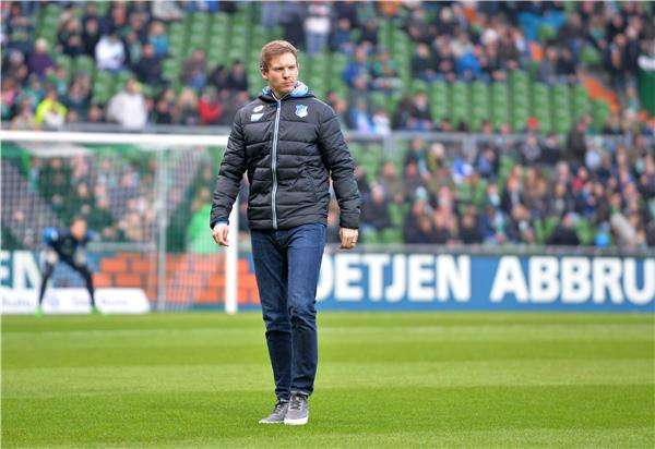 يوليان ناغلسمان