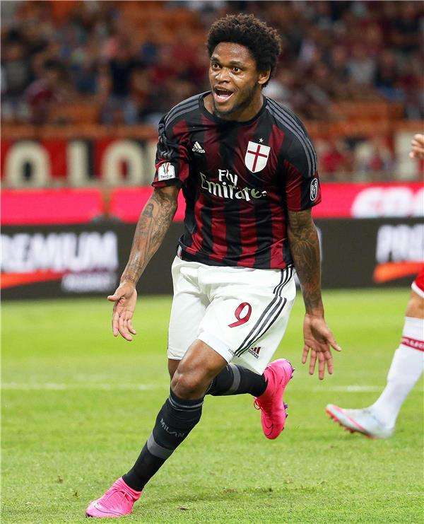 لويس أدريانو