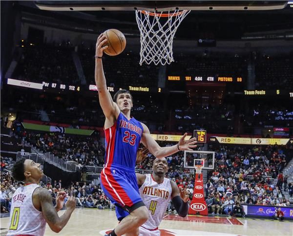 إرسان إلياسوفا لاعب بيستونز 