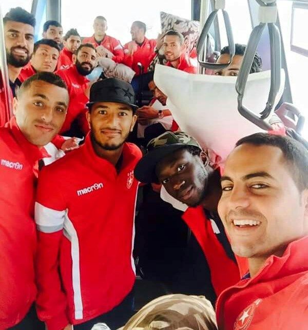 لاعبو النجم الساحلي وبداية الرحلة الى  لوبوماتشي