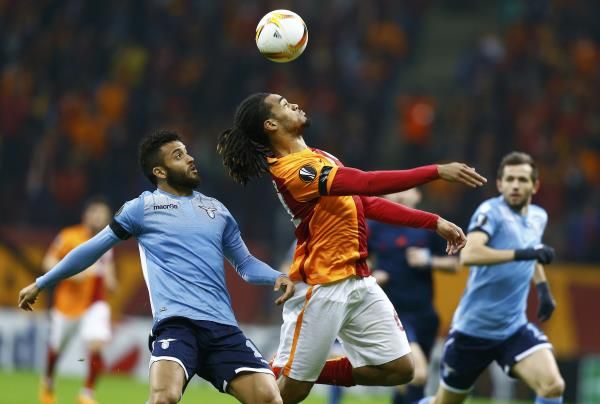 2016-02-18t203139z_640854000_lr1ec2i1l0gb4_rtrmadp_3_soccer-europa-gal-laz_reuters