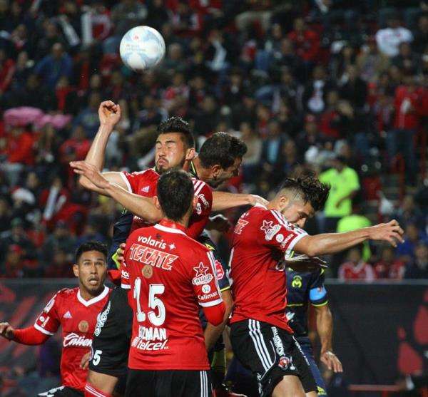 جانب من مواجهة فريقي تيخوانا وموريليا 