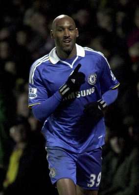 نيكولاس انيلكا مسجل هدف الفوز 