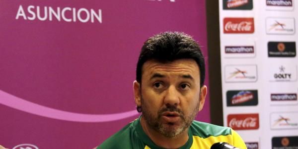 المدير الفني لمنتخب بوليفيا، خوليو سيزار بالديفييسو