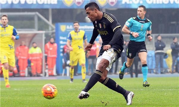  أليكس ساندرو