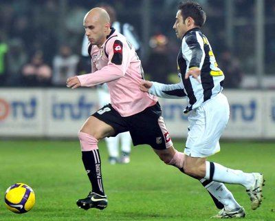 بريشيانو بجانب زملاؤه حاولوا كثيرا لكن بوفون منعهم من التسجيل