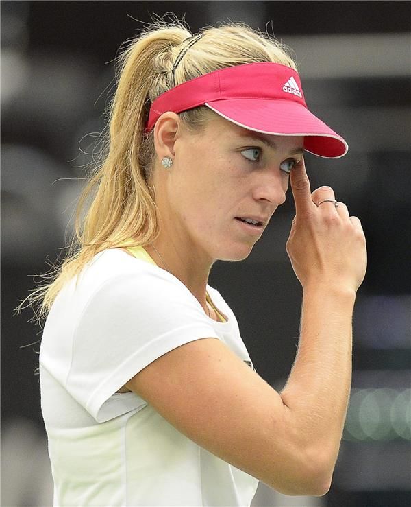  أنجيليك كيربر