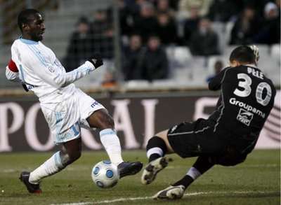 جانب من لقاء مرسيليا و لومان 