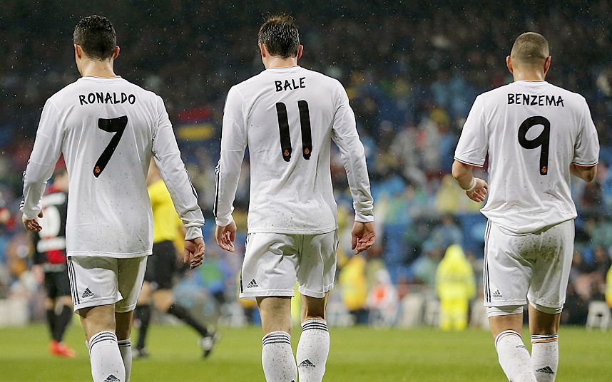 strikers-ronaldo-b_3581709k