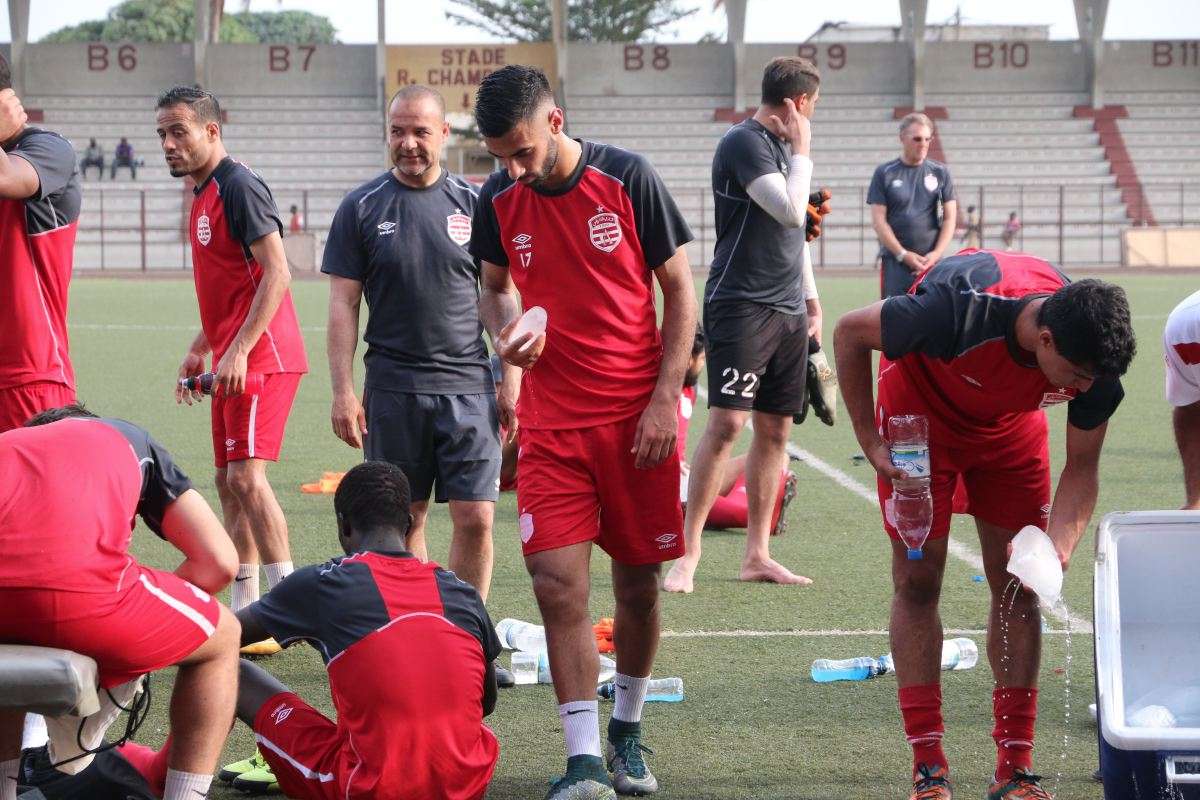 من تدريبات النادي الافريقي في ابيدجان