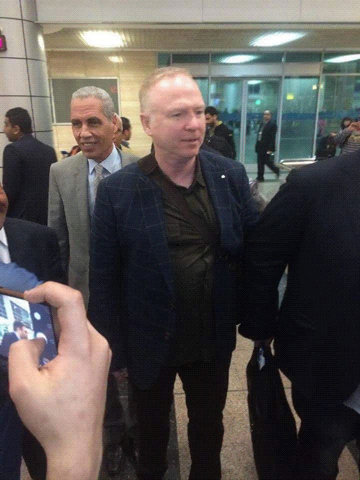 وصول اليكس ماكليش إلى القاهرة