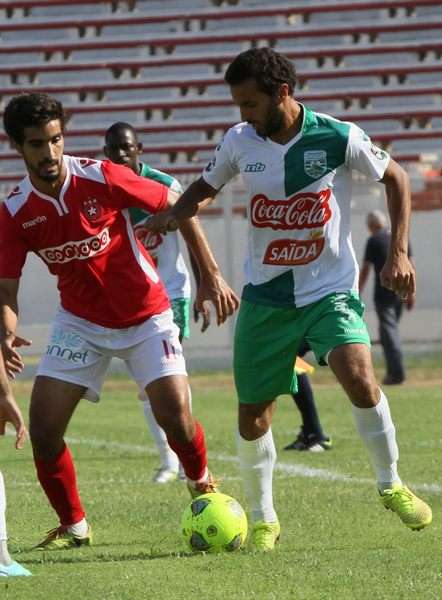 من أرشيف مباريات النجم الساحلي وحمام الأنف