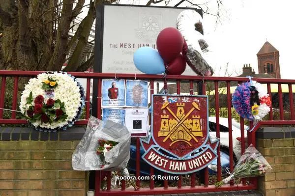 ?i=reuters%2f2016-02-27%2f2016-02-27t112435z_99573875_mt1aci14288262_rtrmadp_3_soccer-england-whu-sun_reuters