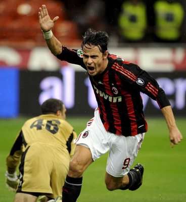 إنزاغي مهاجم الميلان الوحيد حالياً