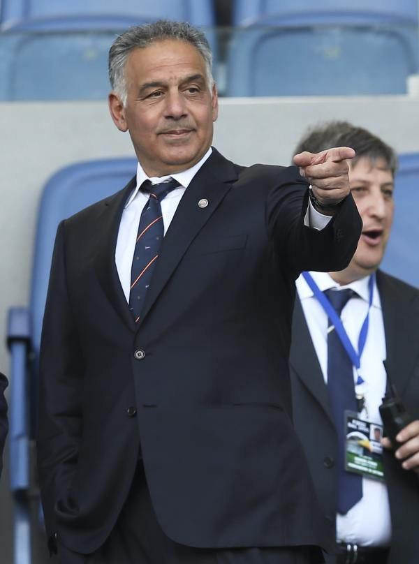 2013-05-26t161636z_1381603517_gm1e95r00n201_rtrmadp_3_soccer-italy_reuters