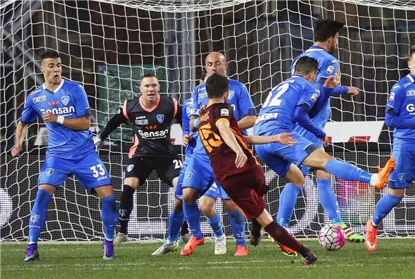 من مباراة إمبولي وروما 