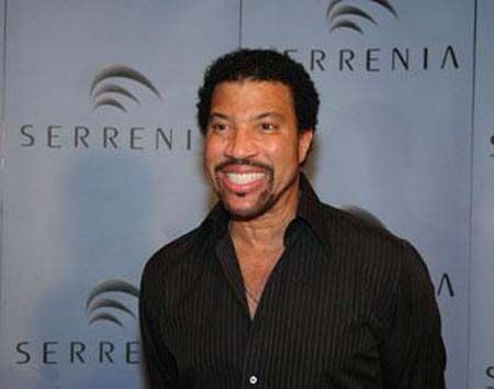  المطرب الأمريكي ليونيل ريتشي