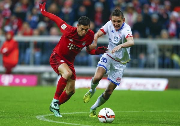 2016-03-02t195750z_368848150_lr1ec321jg37v_rtrmadp_3_soccer-germany_reuters