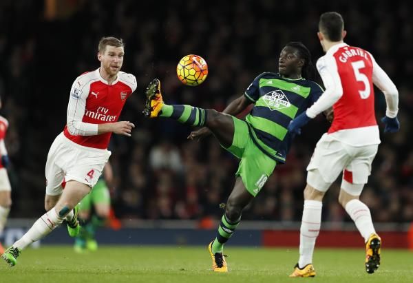 2016-03-02t203648z_99952608_mt1aci14295519_rtrmadp_3_soccer-england-ars-swa_reuters