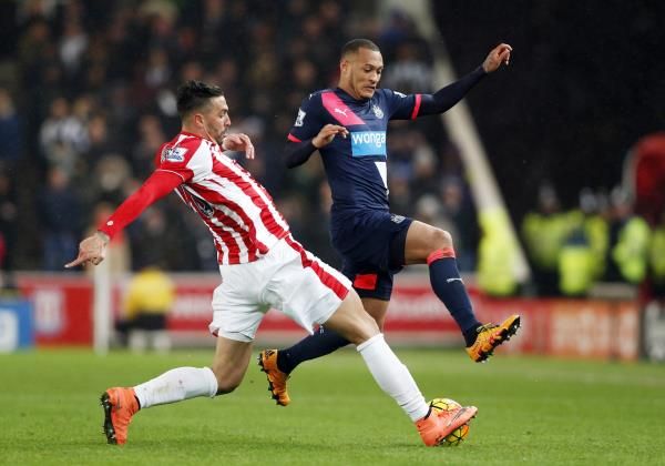 2016-03-02t211234z_99954754_mt1aci14295660_rtrmadp_3_soccer-england-stk-new_reuters