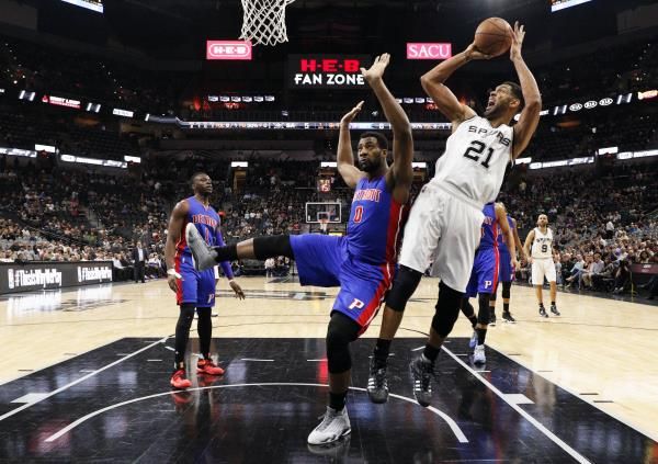 2016-03-03t021053z_1255349257_nocid_rtrmadp_3_nba-detroit-pistons-at-san-antonio-spurs_reuters