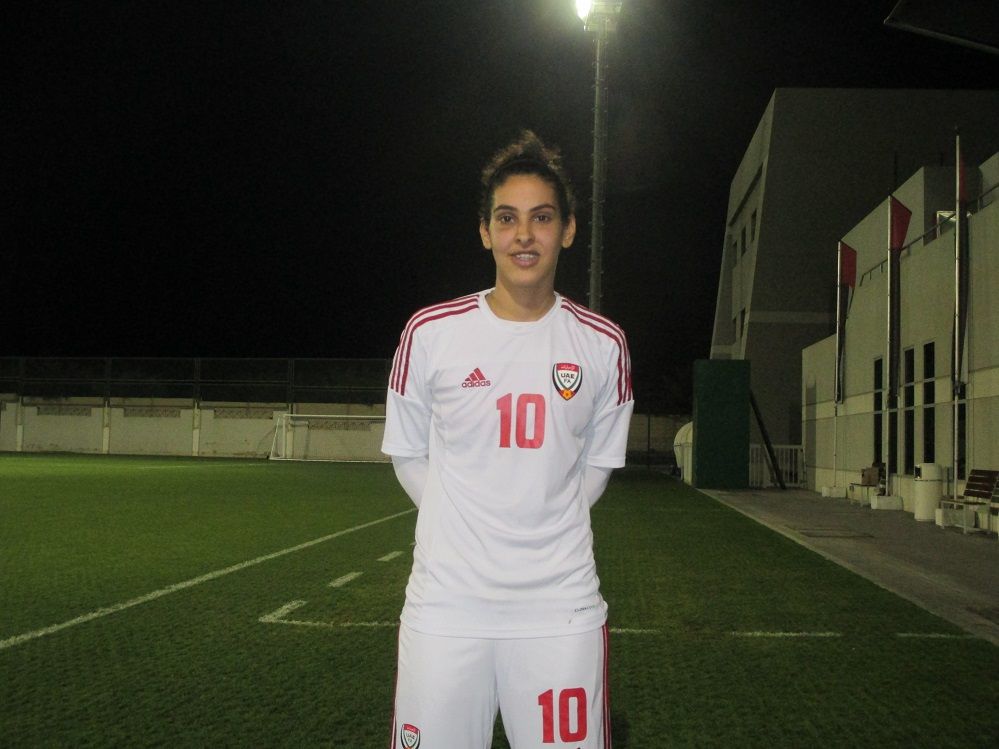 لاعبة الوسط نوف العدوان