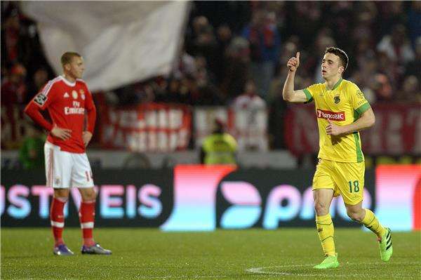 دييجو جوتا صاحب هدفي باكوس فيريرا (يمين)