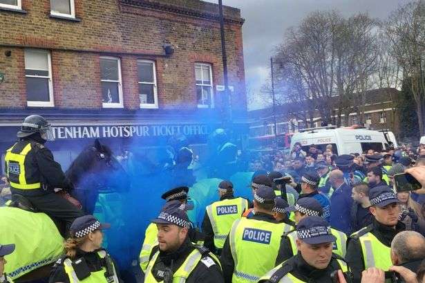 crowd-trouble-at-tottenham